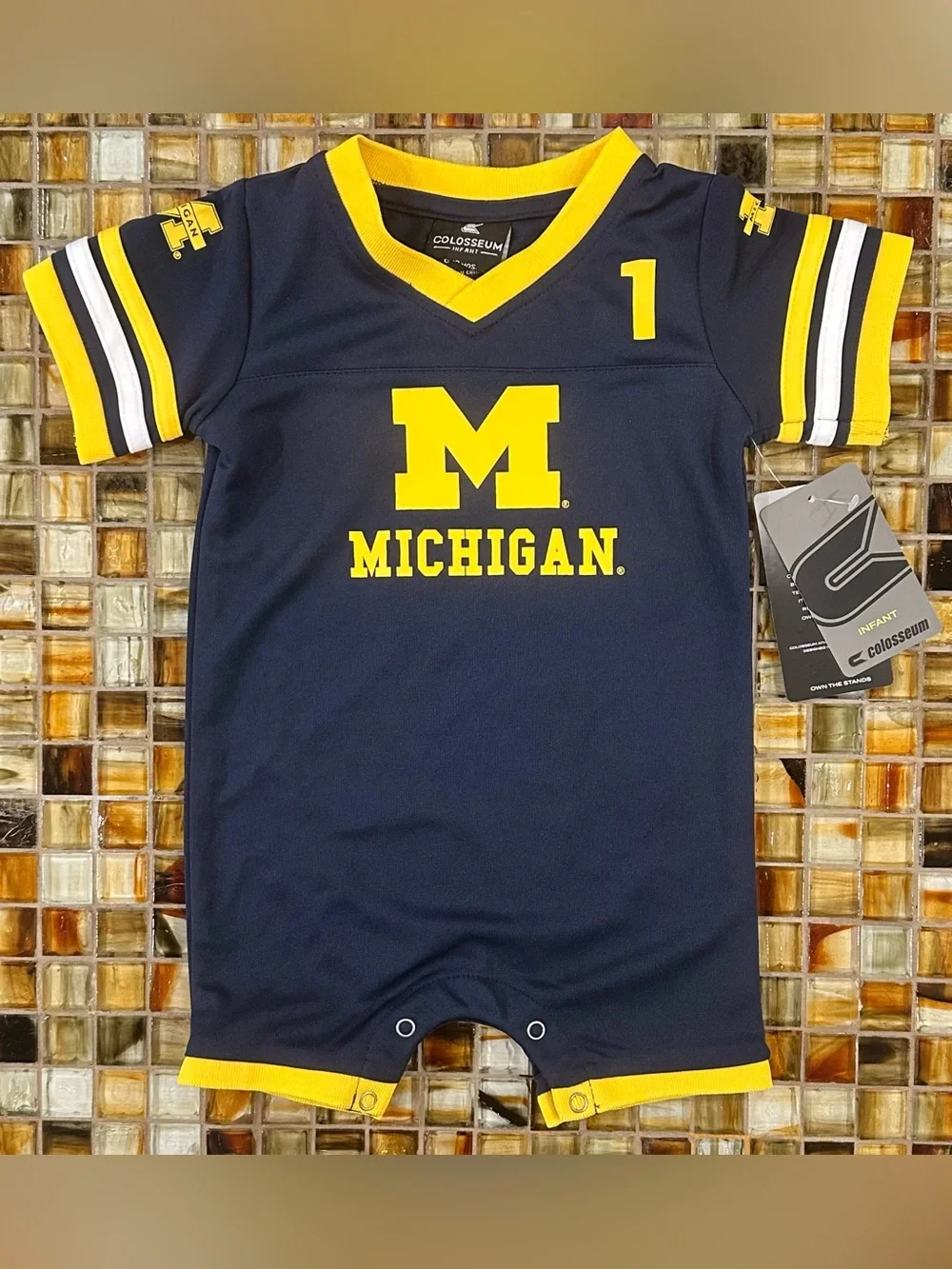NWT Michigan Wolverines Colosseum Baby/Infant Short Sleeve Romper~6-12 Months